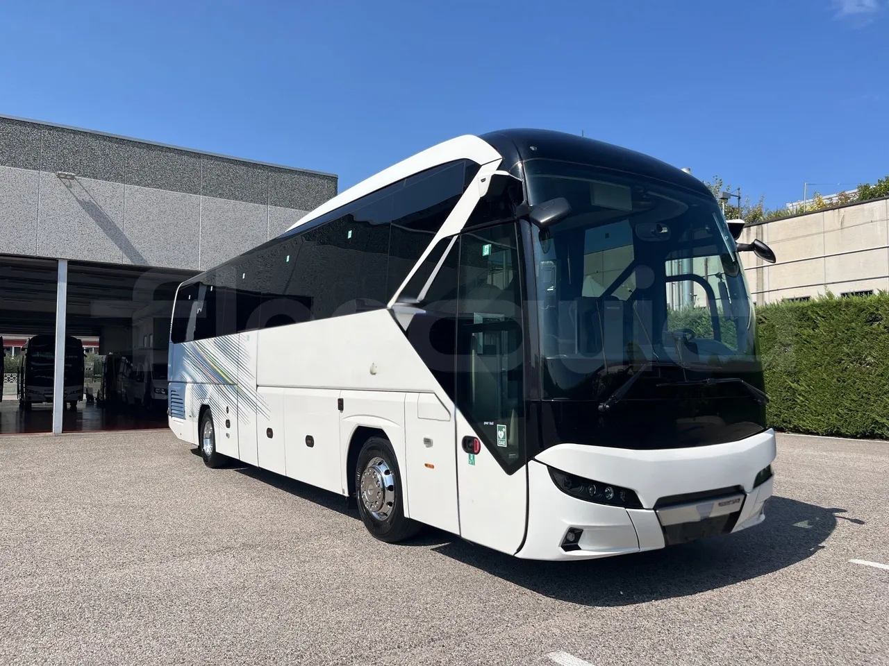 Neoplan Tourliner - 3/4 Front Right Side