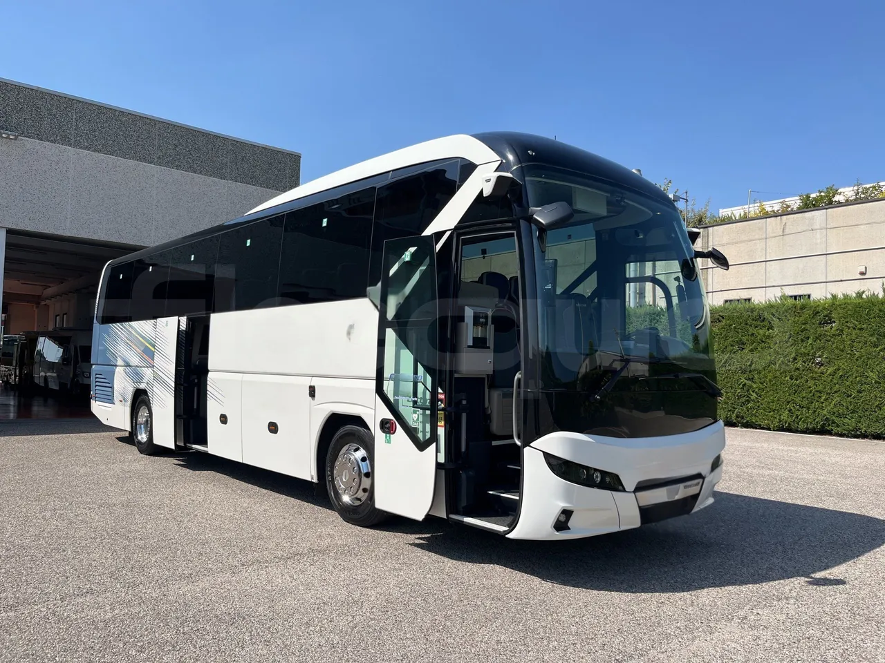 Neoplan Tourliner - 3/4 Front Right Side Doors Open