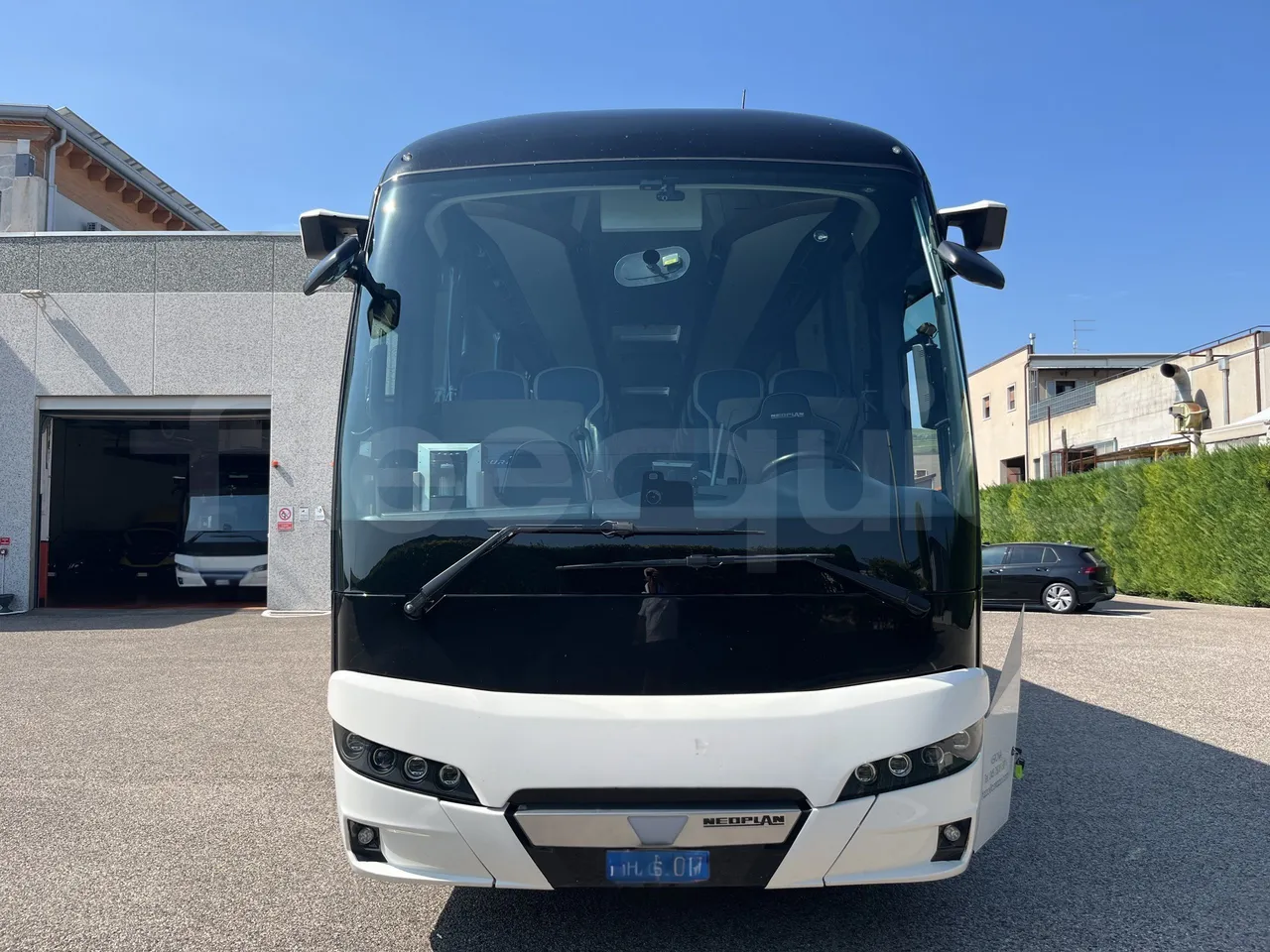 Neoplan Tourliner - Front