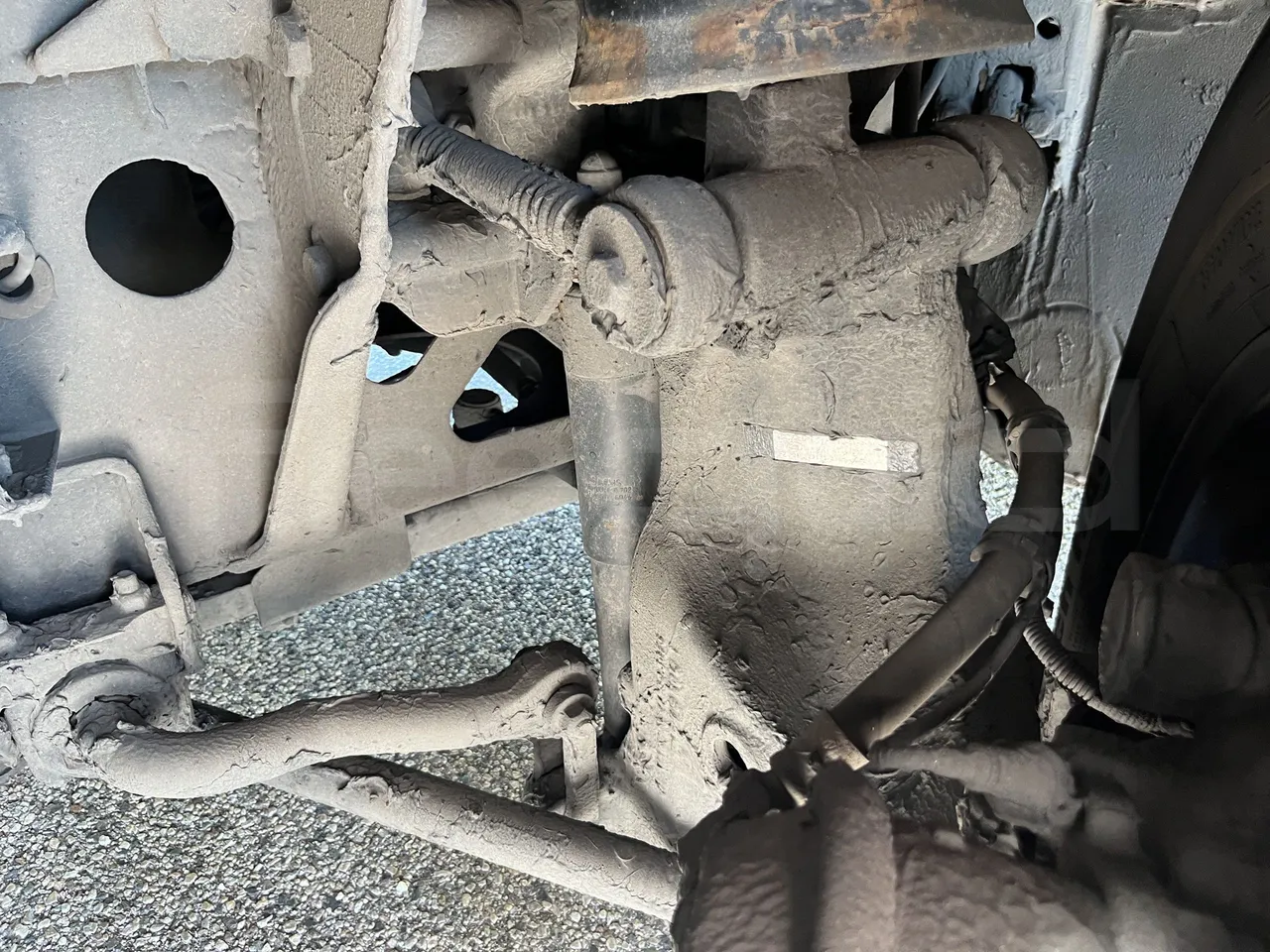 Neoplan Tourliner - First Axle Shock Absorbers Right Side