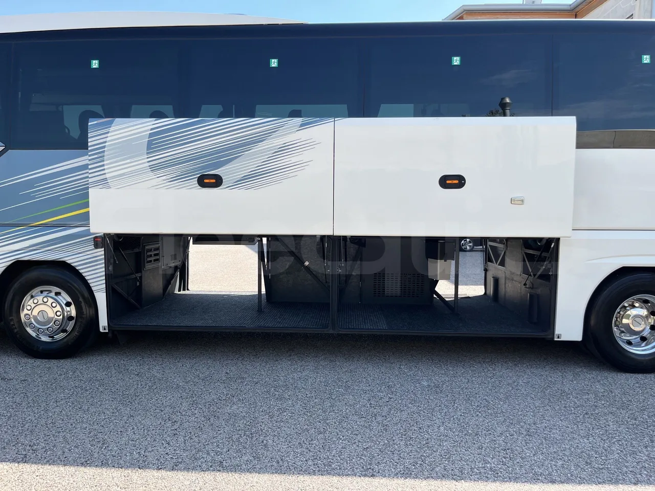 Neoplan Tourliner - Luggage Rack Left Side