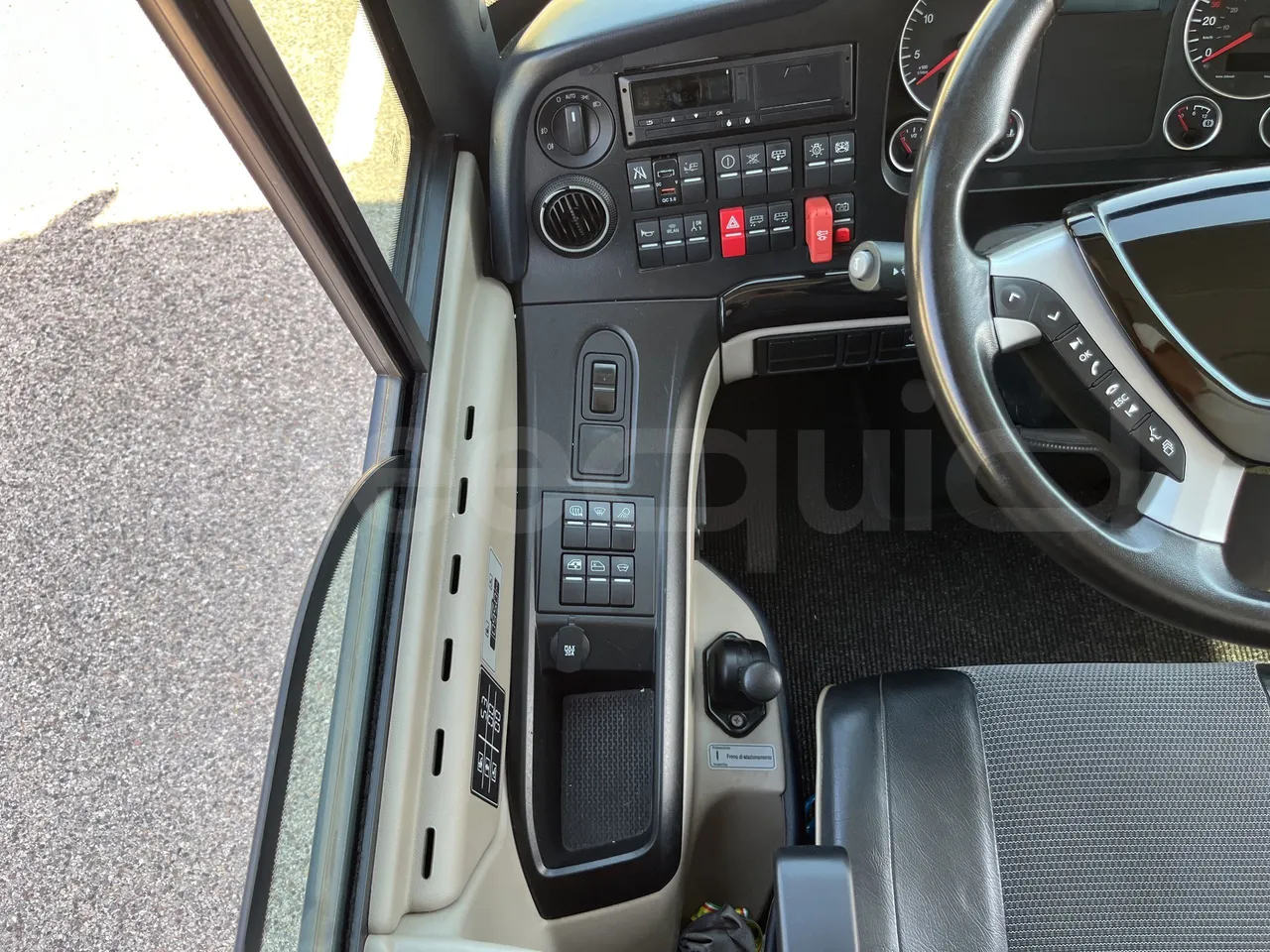 Neoplan Tourliner - Onboard Device 3 Left Side