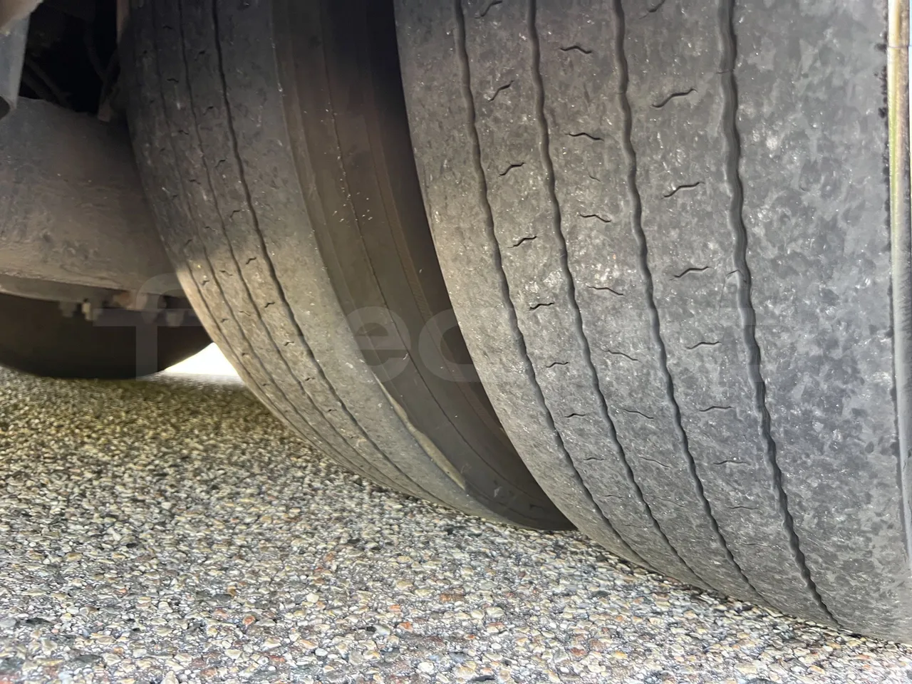 Neoplan Tourliner - Second Axle Left Side: Tyre Tread