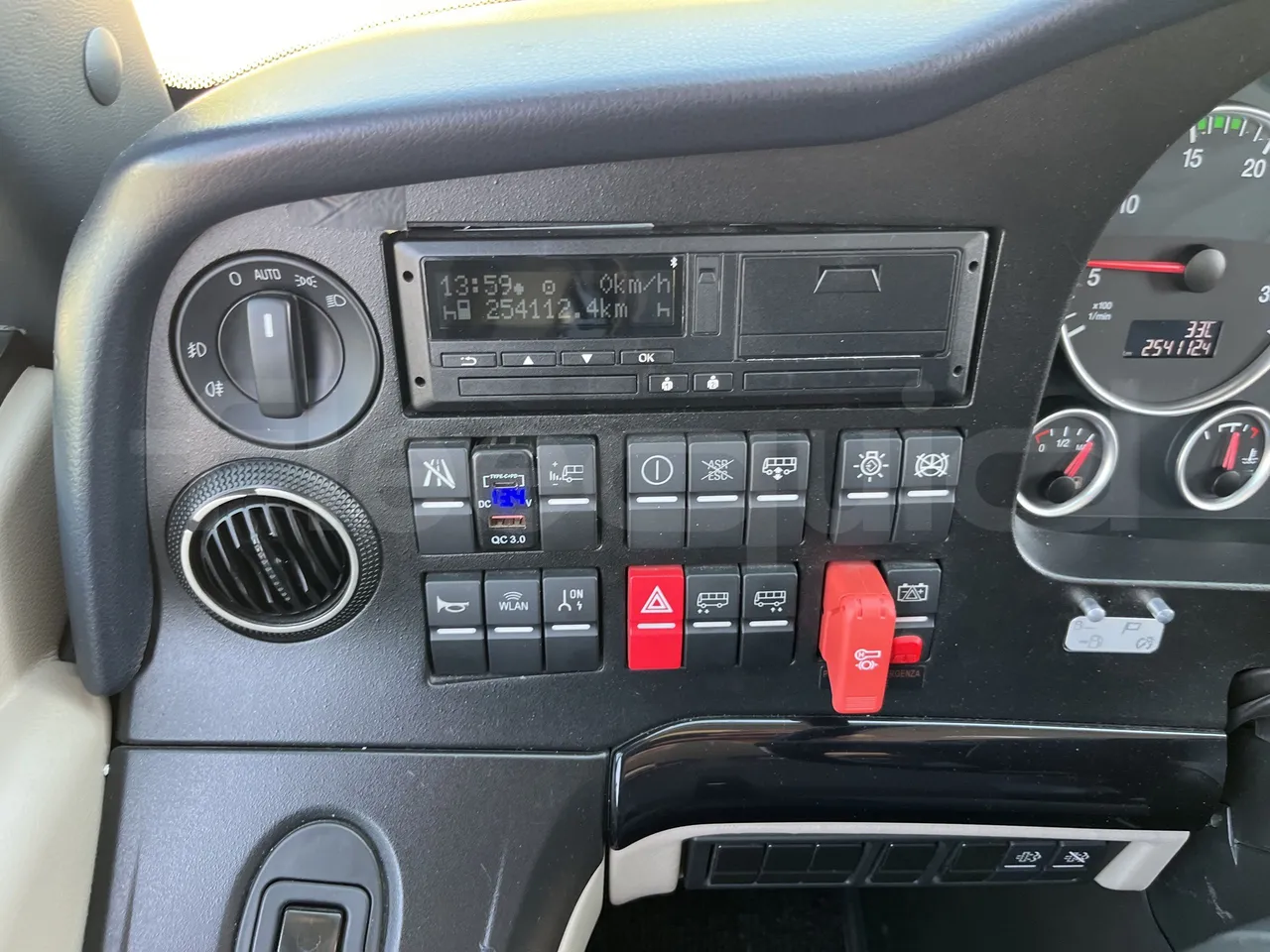 Neoplan Tourliner - Tachograph