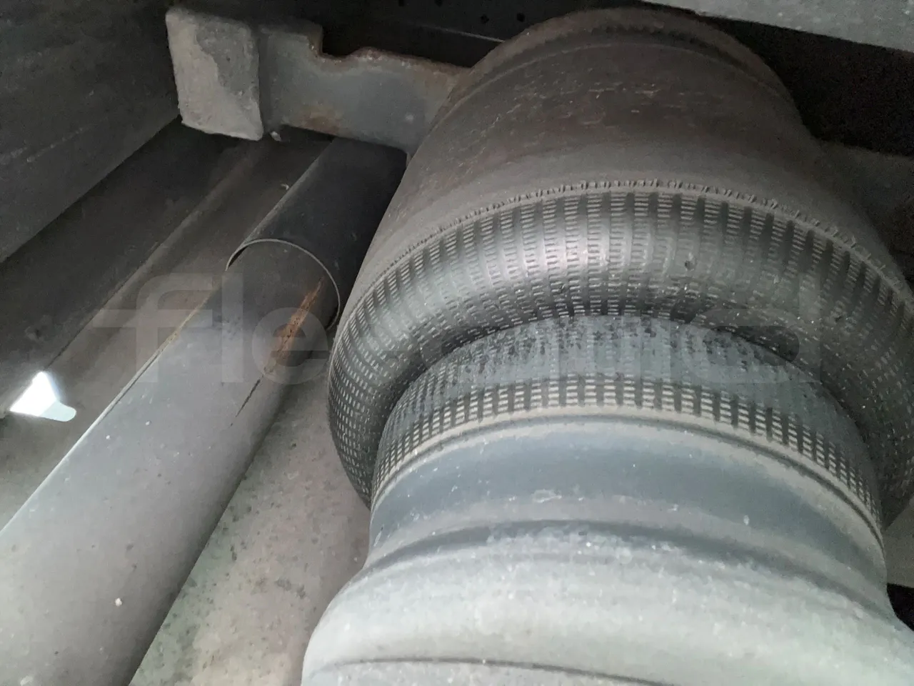 Volvo 9700 B6SC - Euro6 - 345kW - 14mt - axel 2 air springs 1 right