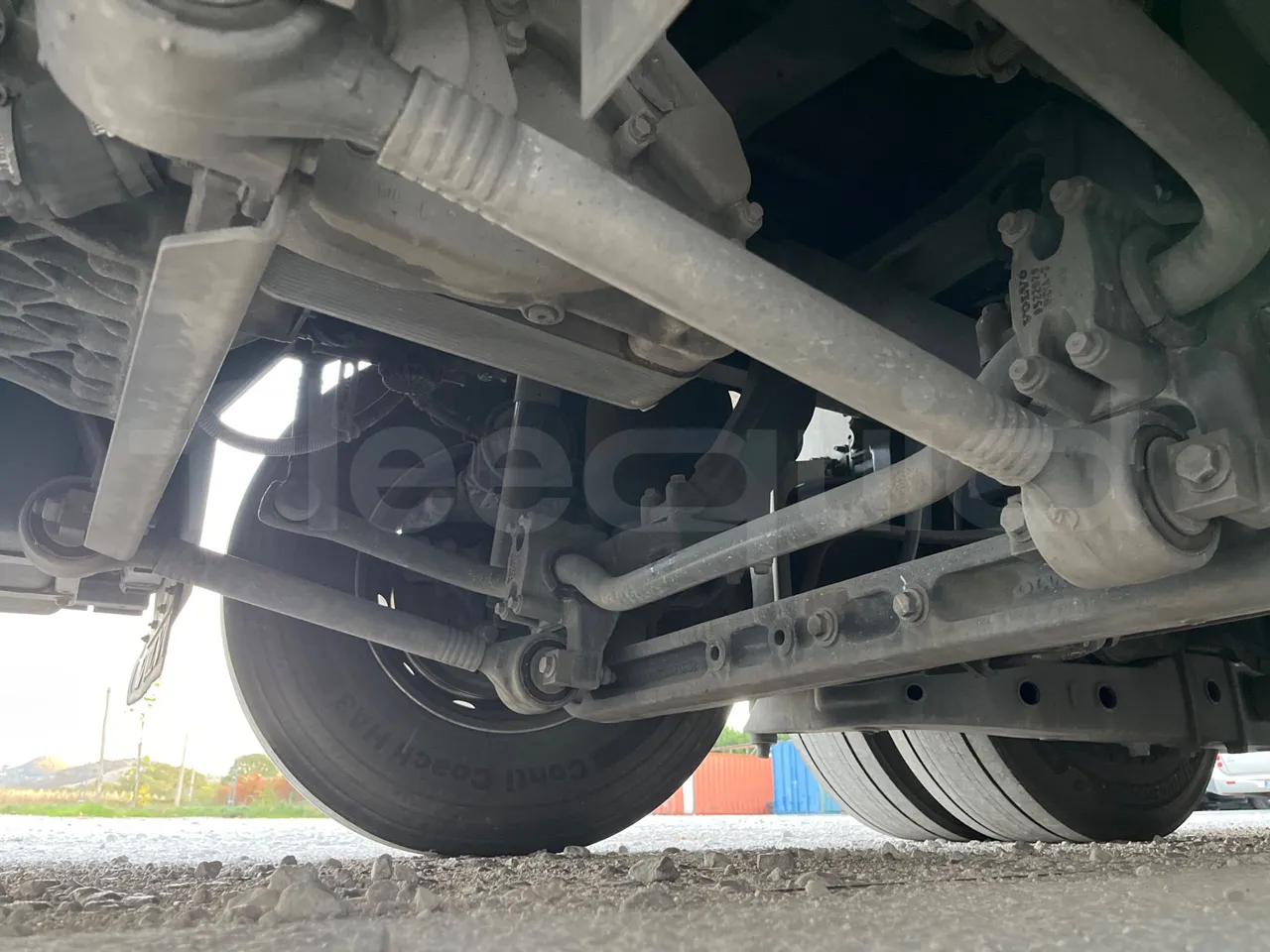 Volvo 9700 B6SC - Euro6 - 345kW - 14mt - axel 3 discs right