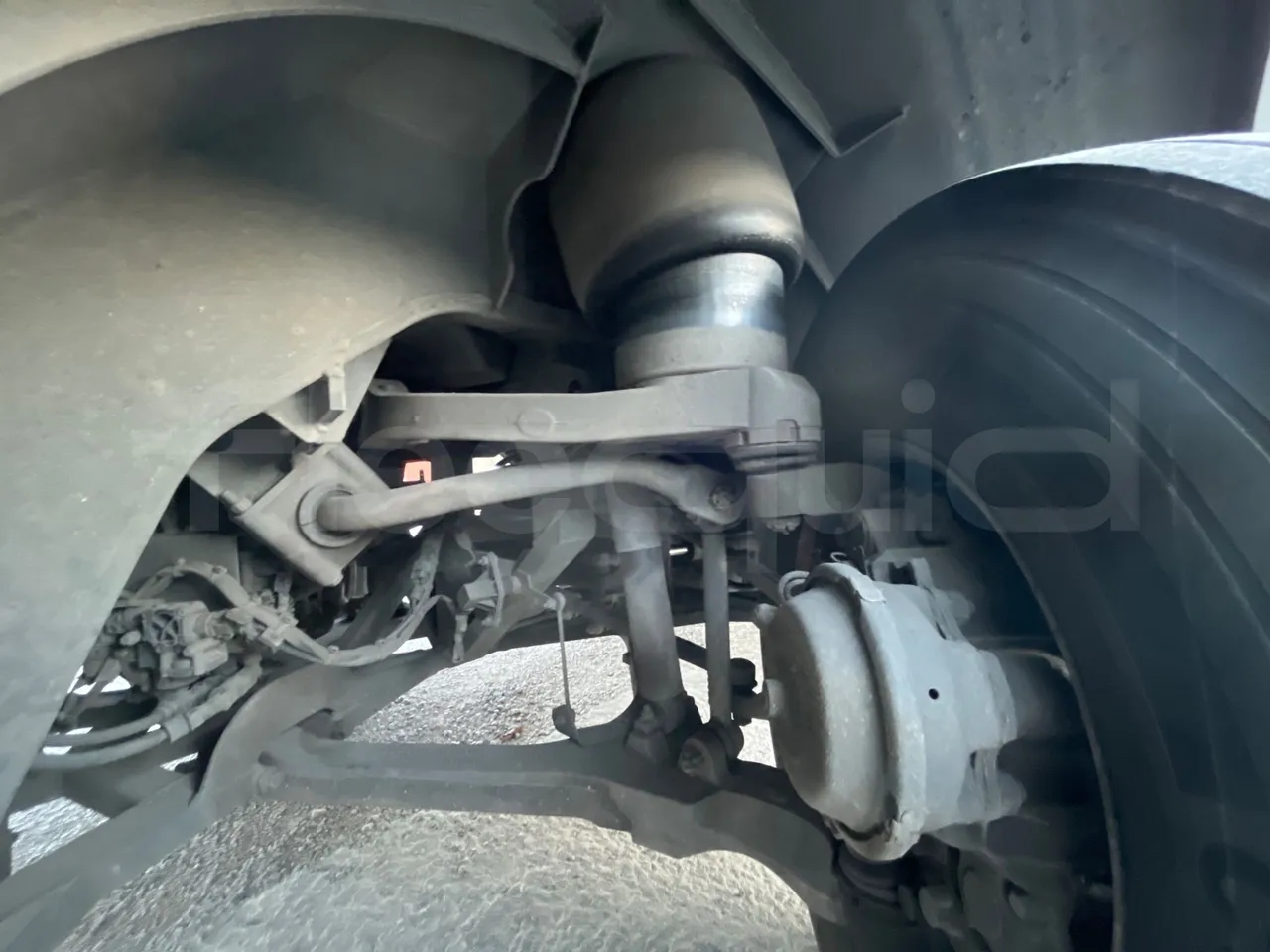 Volvo 9700 B6SC - Euro6 - 345kW - 14mt - front shock absorbers right