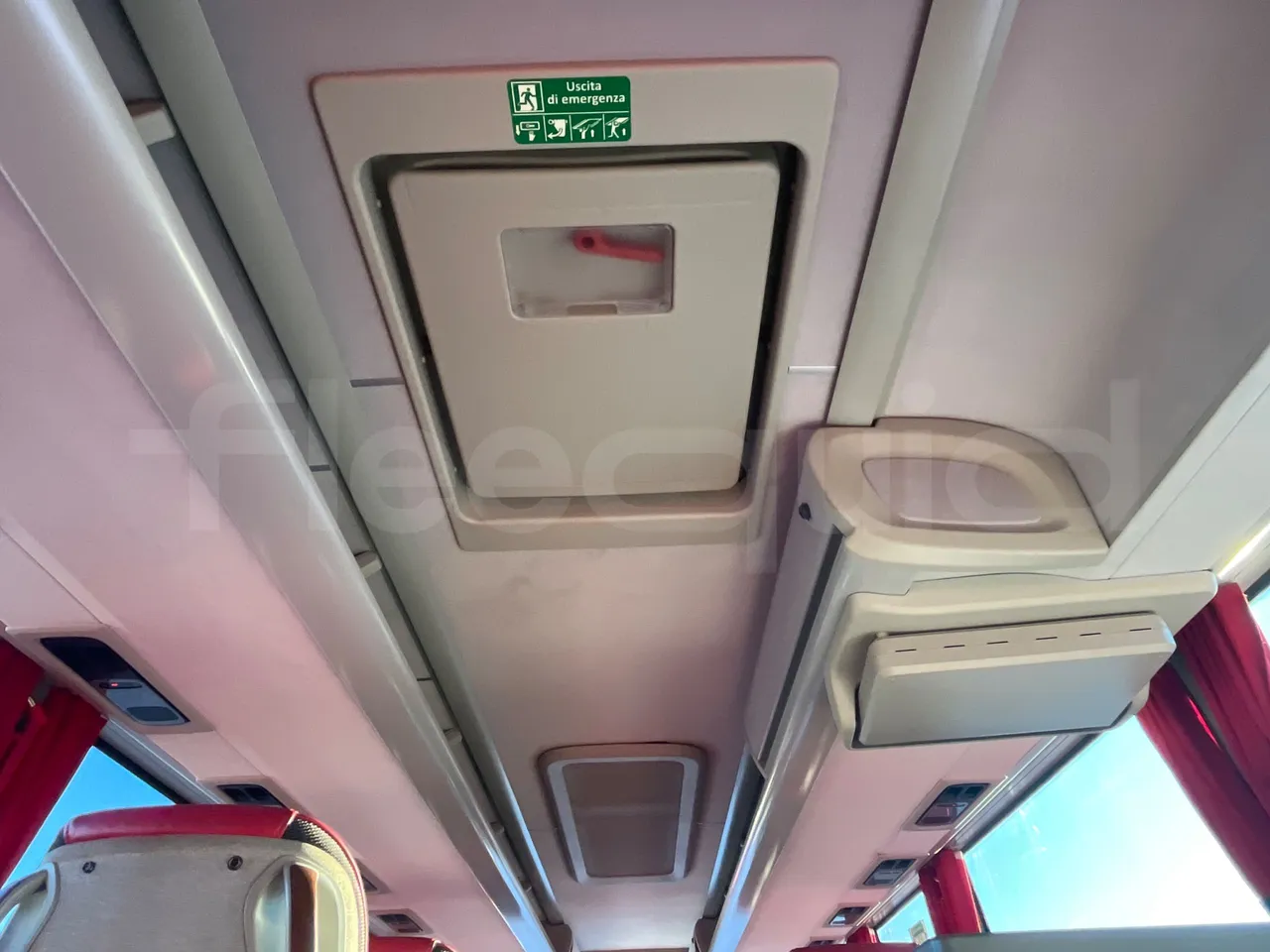 Volvo 9700 B6SC - Euro6 - 345kW - 14mt - roof hatch 2