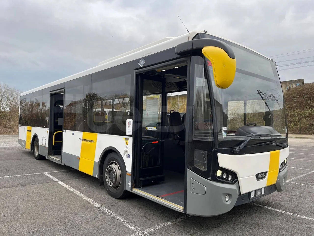 Vdl Citea KA18 - EUR5 -231kW - 12.000m - 3/4 right front doors open
