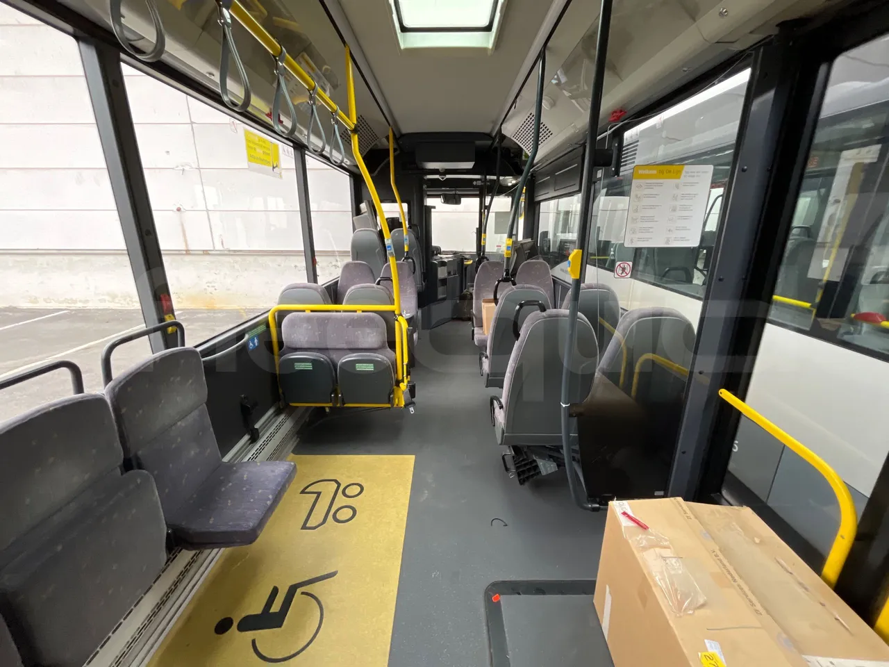 Vdl Citea KA18 - EUR5 -231kW - 12.000m - forward view middle aisle