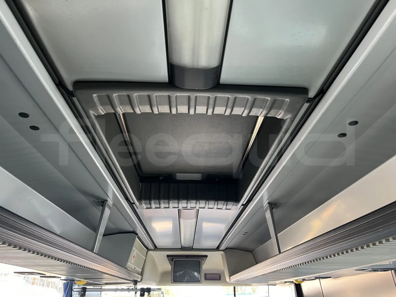 Scania De Simon - Roof Hatch 1