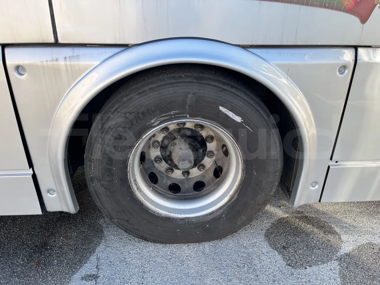 Scania De Simon - Second Axle Left Side: Complete Wheel