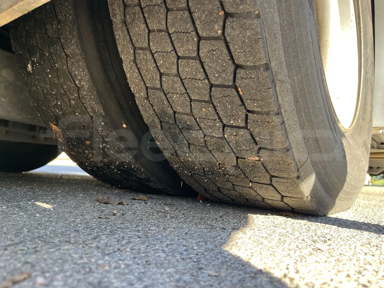 Scania De Simon - Second Axle Right Side: Tyre Tread