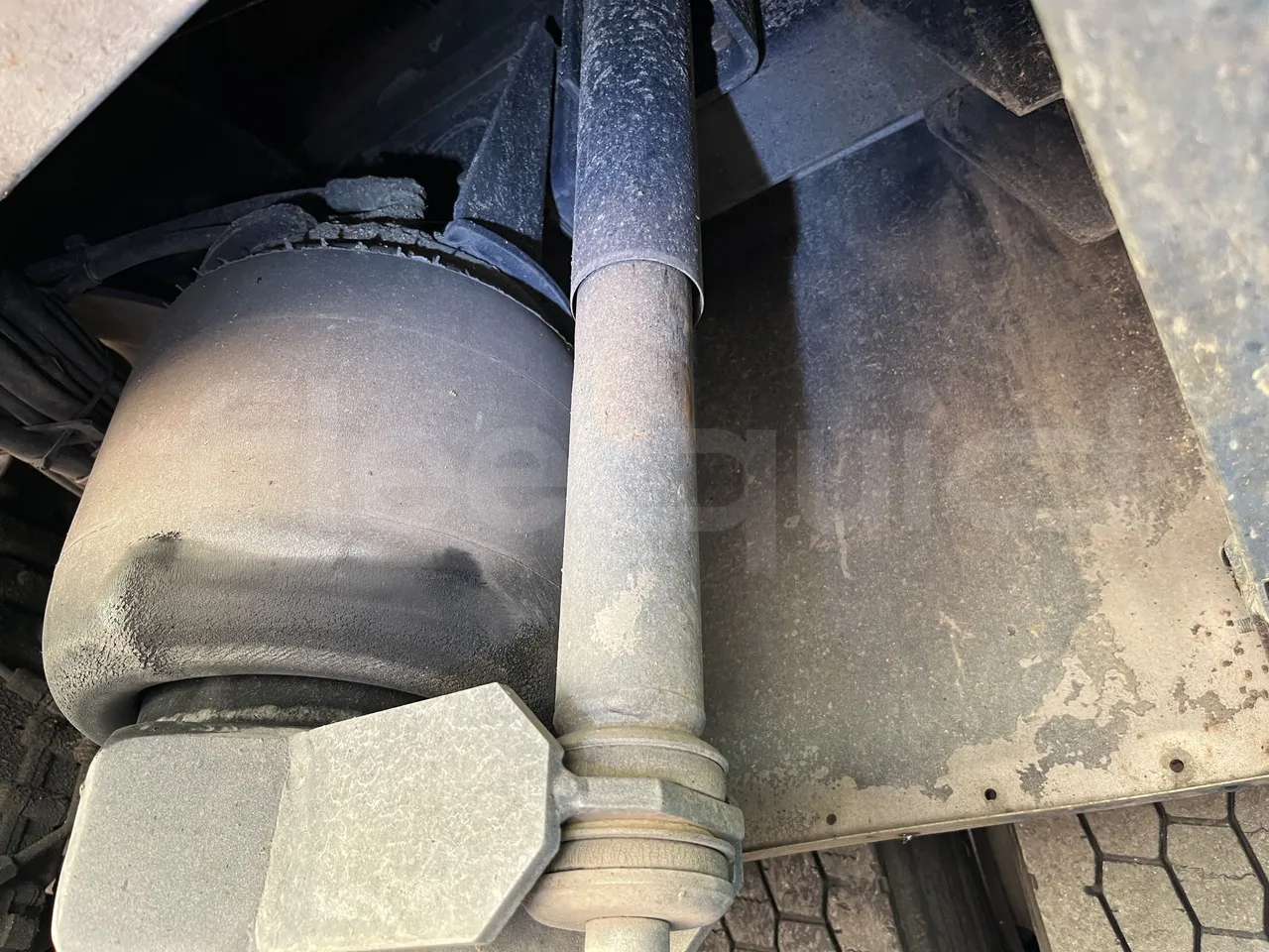 Scania De Simon - Second Axle Second Shock Absorbers Right Side