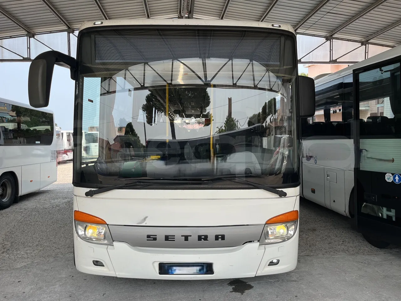 Setra S415 - Front