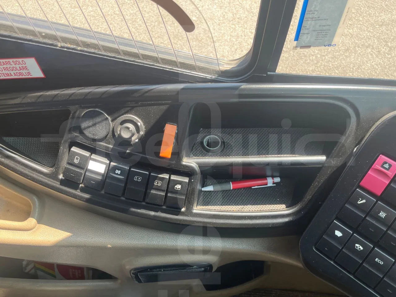 Iveco Magelys Pro - radio accessories photo