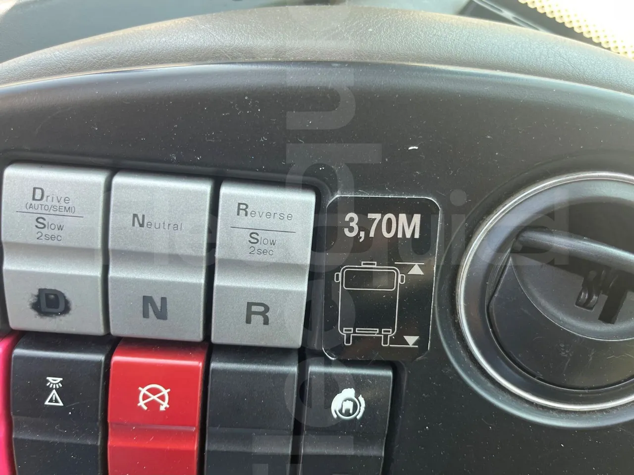 Iveco Magelys Pro - armrest detail photo