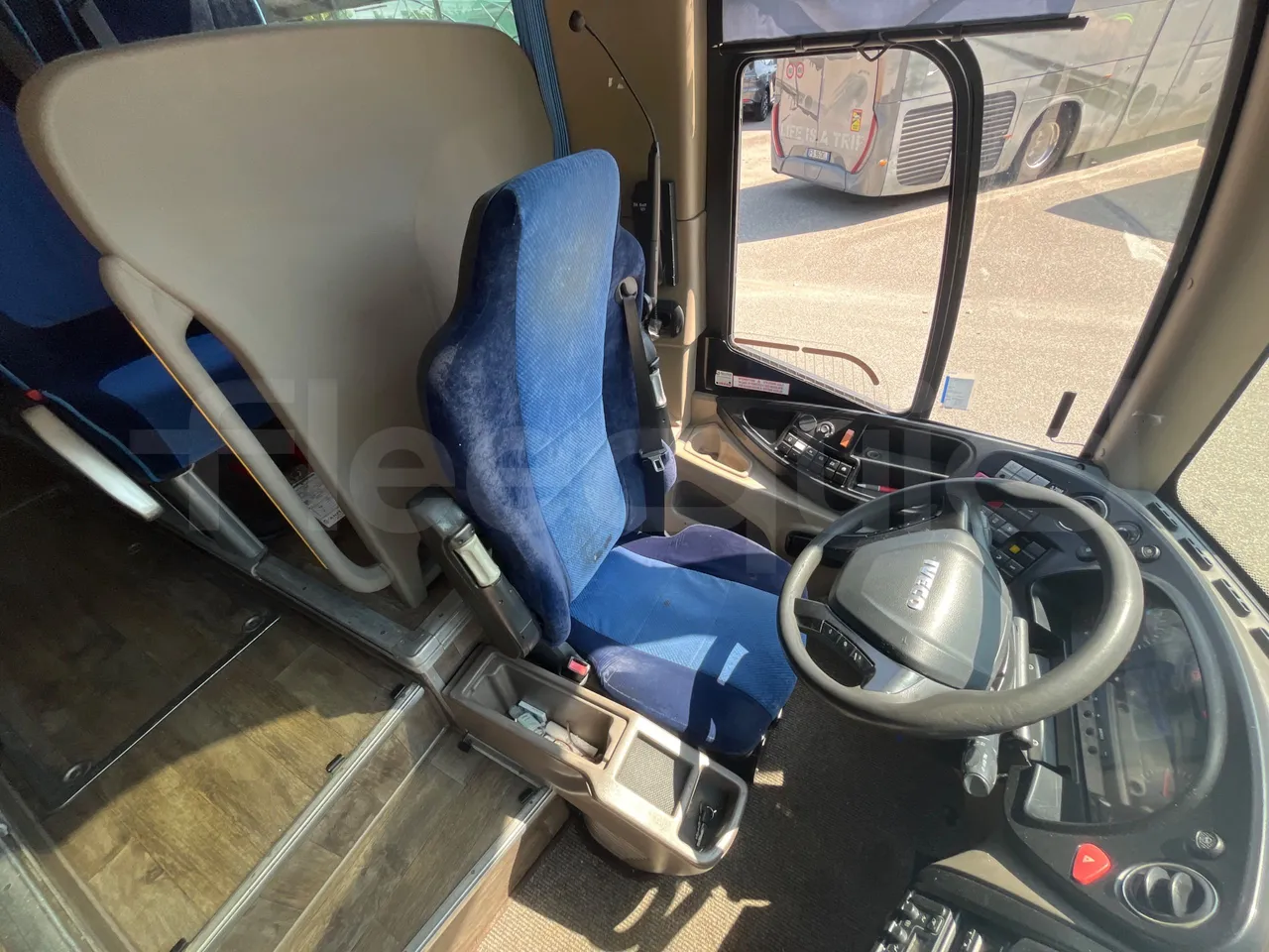 Iveco Magelys Pro - buttons panels on (mandatory for bus to scrap)