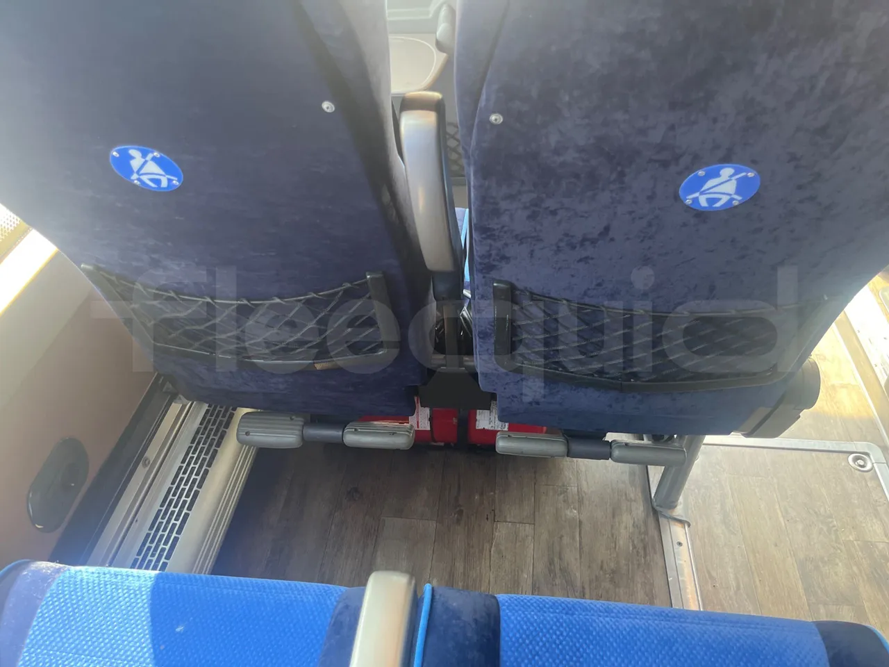 Iveco Magelys Pro - central seat safety belt