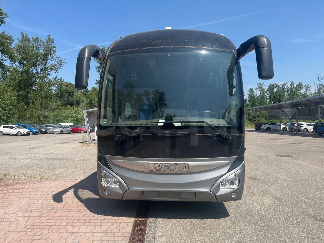 Iveco Magelys Pro - front photo