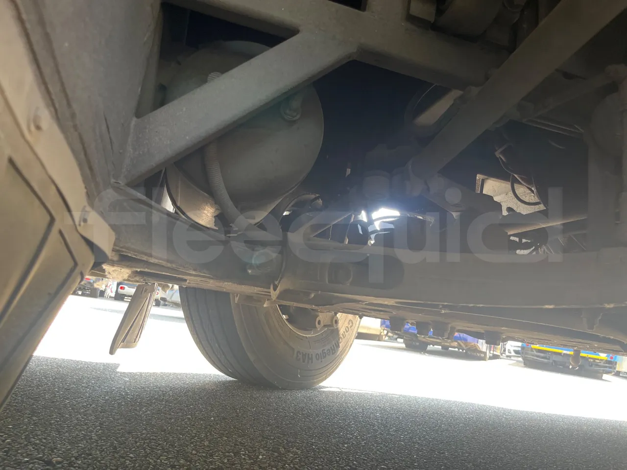 Iveco Magelys Pro - front shock absorbers left