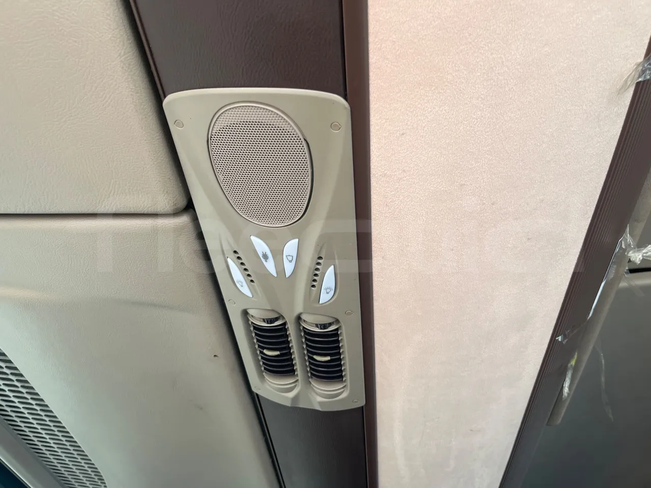 Iveco Magelys Pro - table detail photo