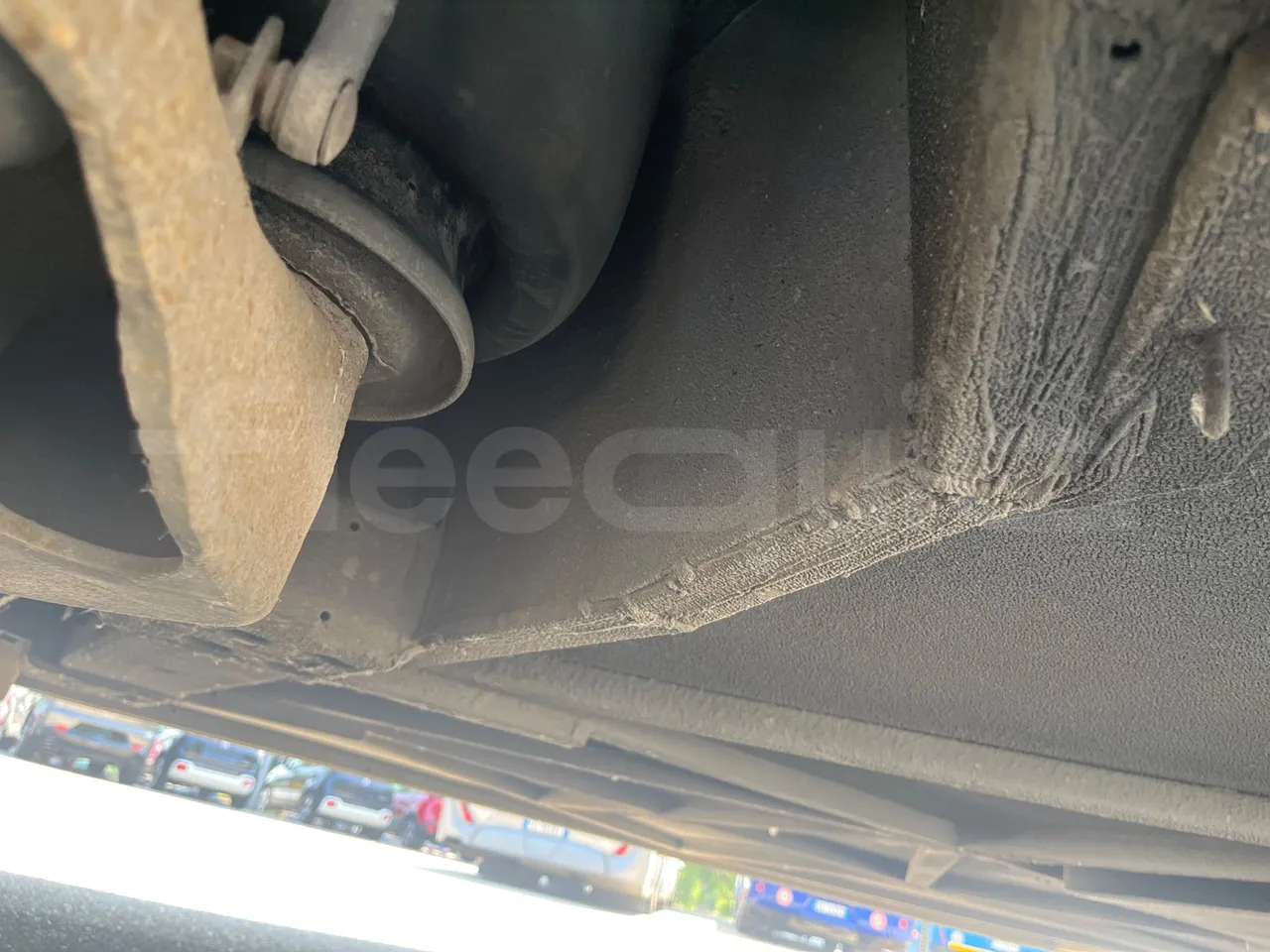 Iveco Magelys Pro - central undercarriage photo