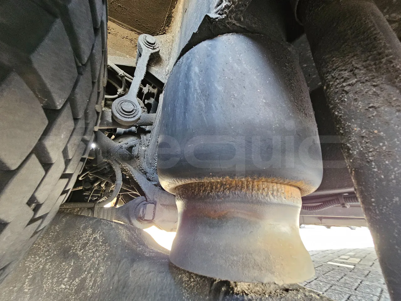 Setra S516 HD/2 - EUR6 - 315kW - 13.12m - axel 2 air springs 1 right