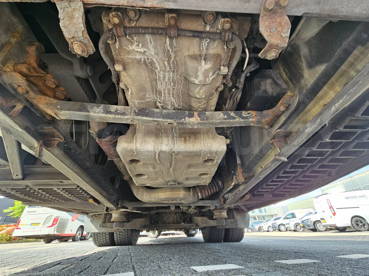 Setra S516 HD/2 - EUR6 - 315kW - 13.12m - engine without protection