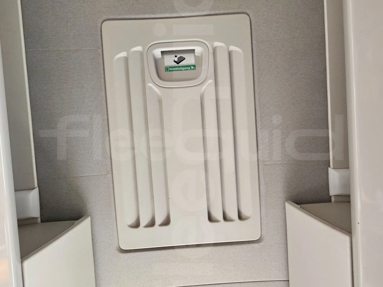 Setra S516 HD/2 - EUR6 - 315kW - 13.12m - roof hatch 1