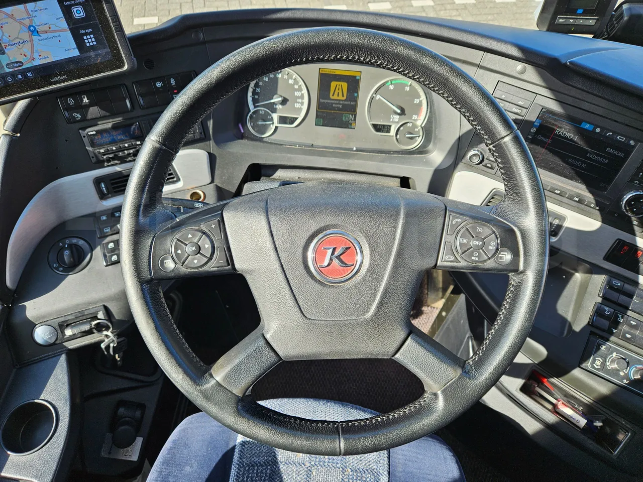 Setra S516 HD/2 - EUR6 - 315kW - 13.12m - steering wheel photo