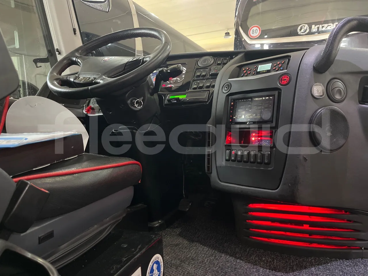 Irizar i6 14.37/480 - EUR5 - 353kW - 13.870m - command unit indicators