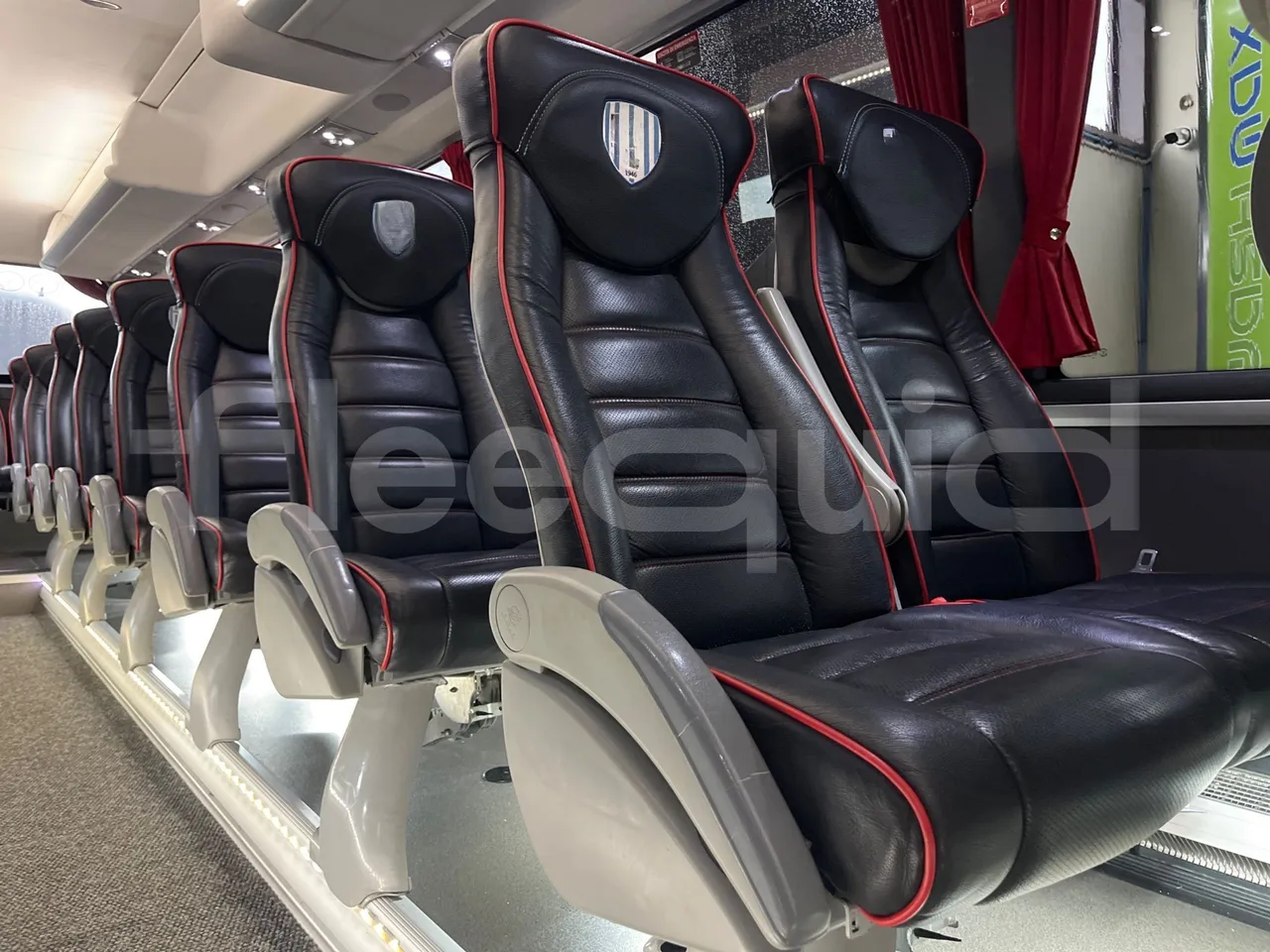 Irizar i6 14.37/480 - EUR5 - 353kW - 13.870m - single seat detail
