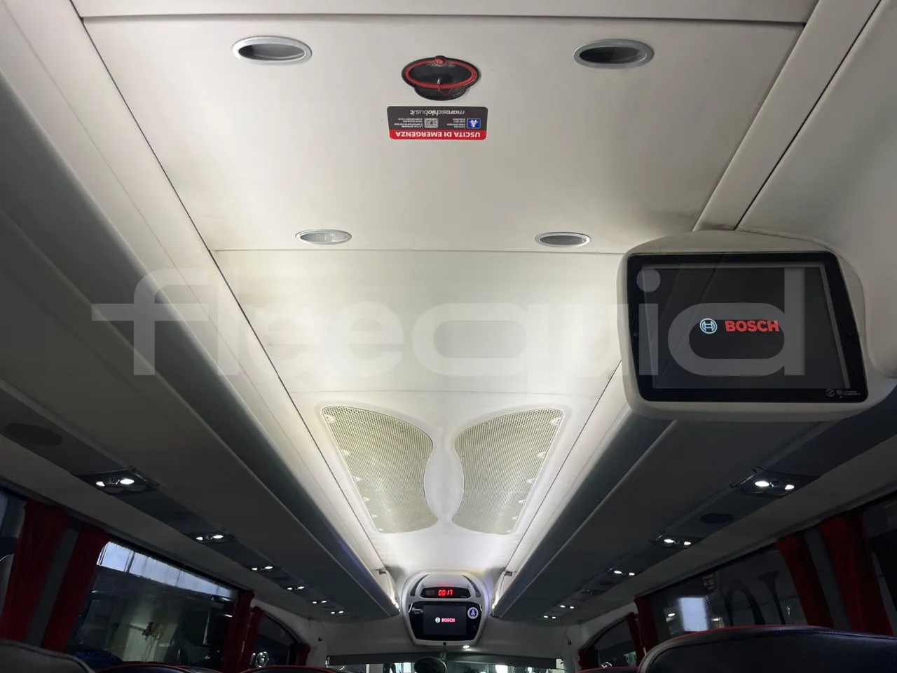 Irizar i6 14.37/480 - EUR5 - 353kW - 13.870m - roof hatch 1