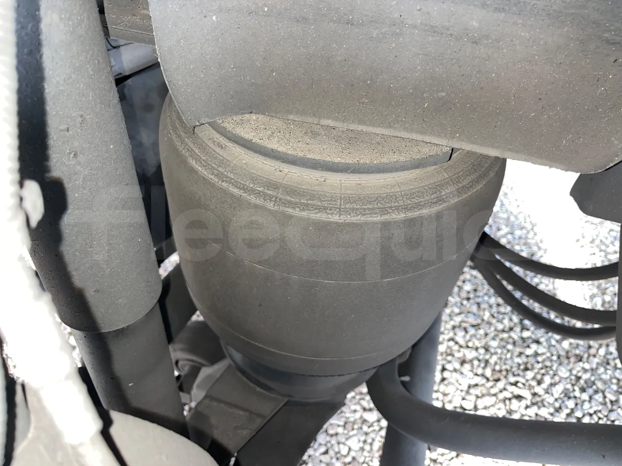 Irizar i6 14.37/480 - EUR5 - 353kW - 13.870m - axle 3 air springs 1 right