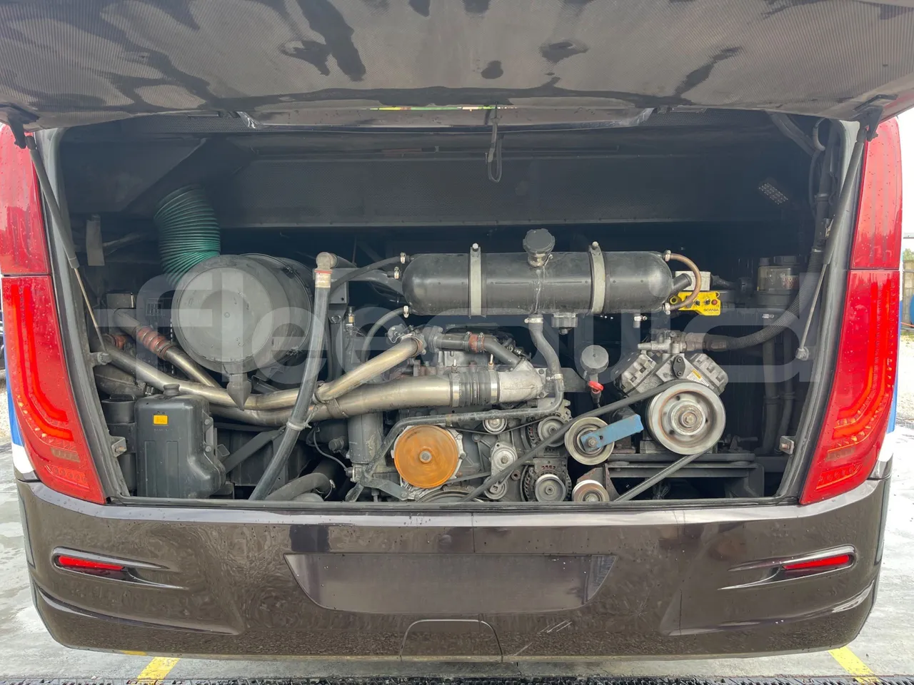 Irizar i6 14.37/480 - EUR5 - 353kW - 13.870m - rear hatch open