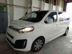 Citroën Spacetourer Jumpy - Euro6 - kw110 - 4.9mt - 3/4 front left