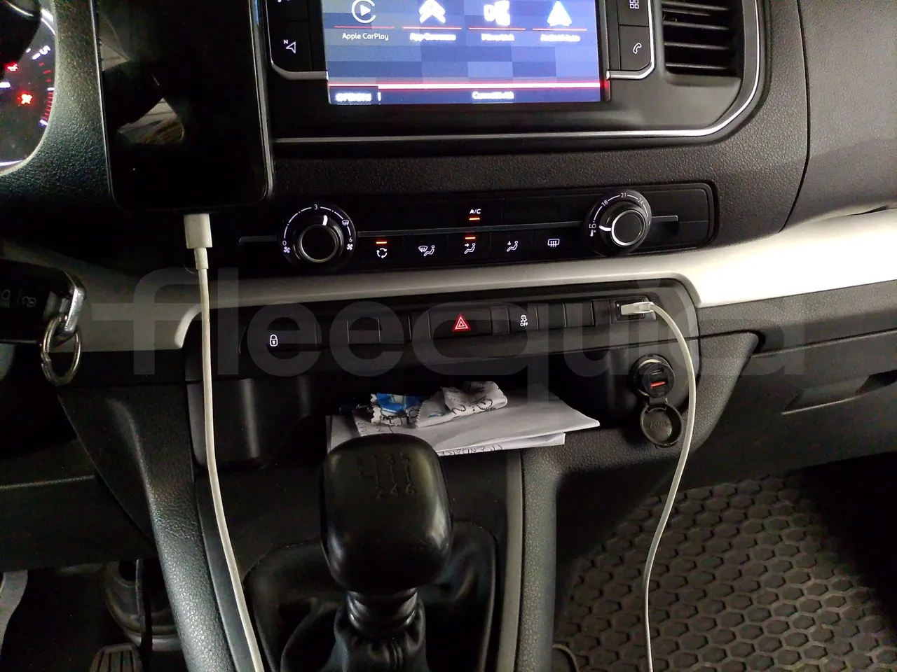 Citroën Spacetourer Jumpy - Euro6 - kw110 - 4.9mt - radio accessories photo