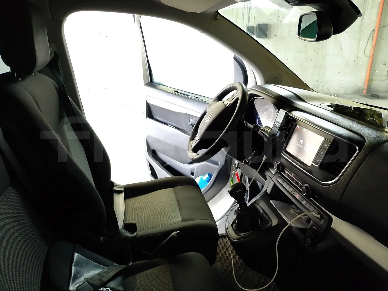 Citroën Spacetourer Jumpy - Euro6 - kw110 - 4.9mt - driver's seat photo