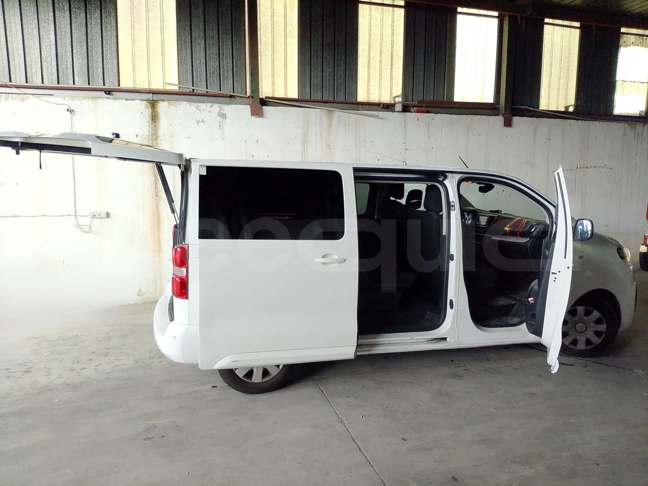 Citroën Spacetourer Jumpy - Euro6 - kw110 - 4.9mt - fire extinguishing system