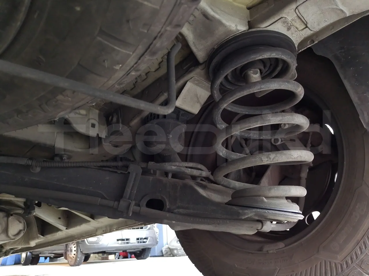 Citroën Spacetourer Jumpy - Euro6 - kw110 - 4.9mt - axle 2 shock absorbers 2 left