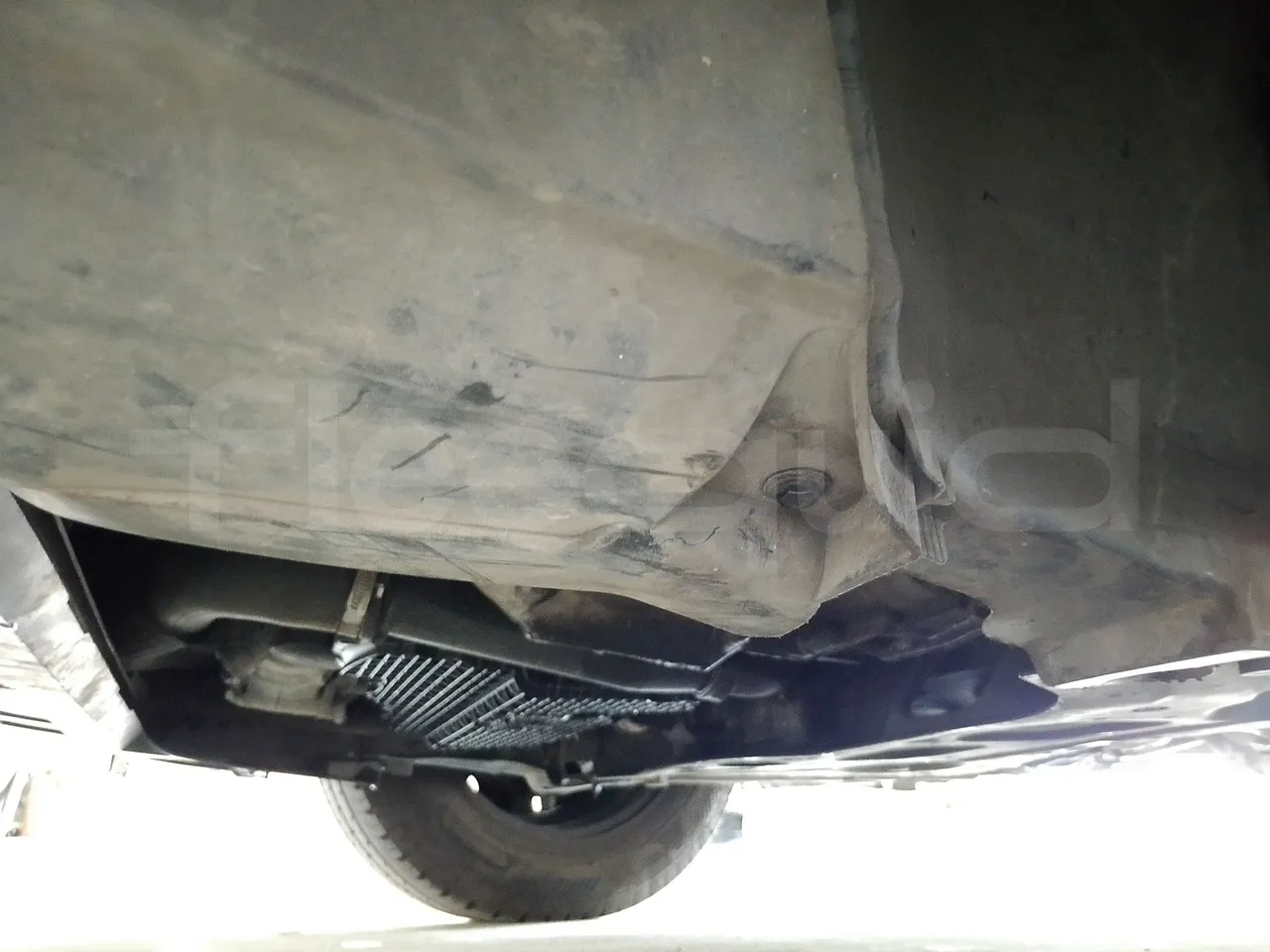 Citroën Spacetourer Jumpy - Euro6 - kw110 - 4.9mt - front axle left side