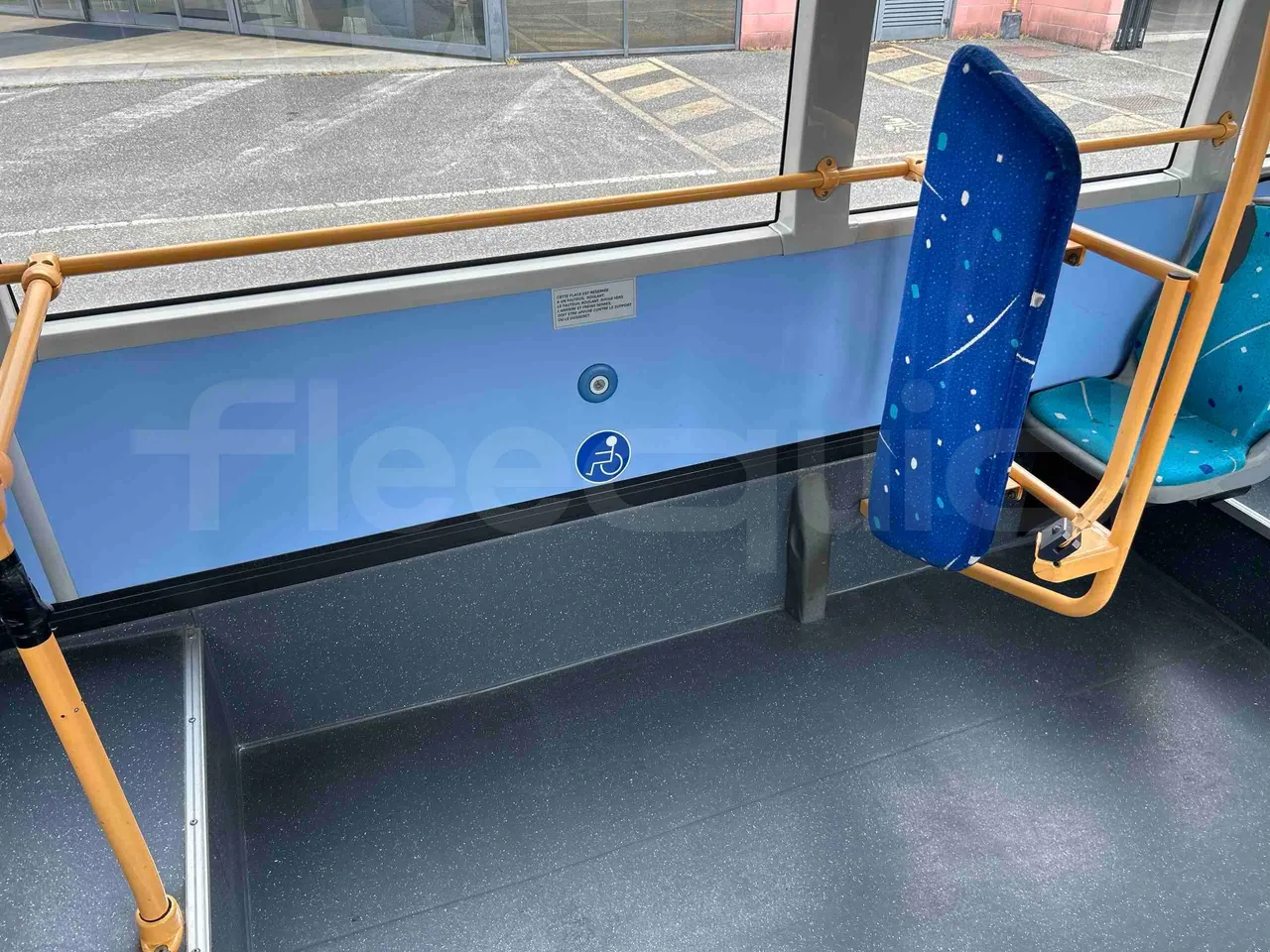 Heuliez GX127 GX127  - Euro5 - 160kW - 9.420mt - disabled area photo