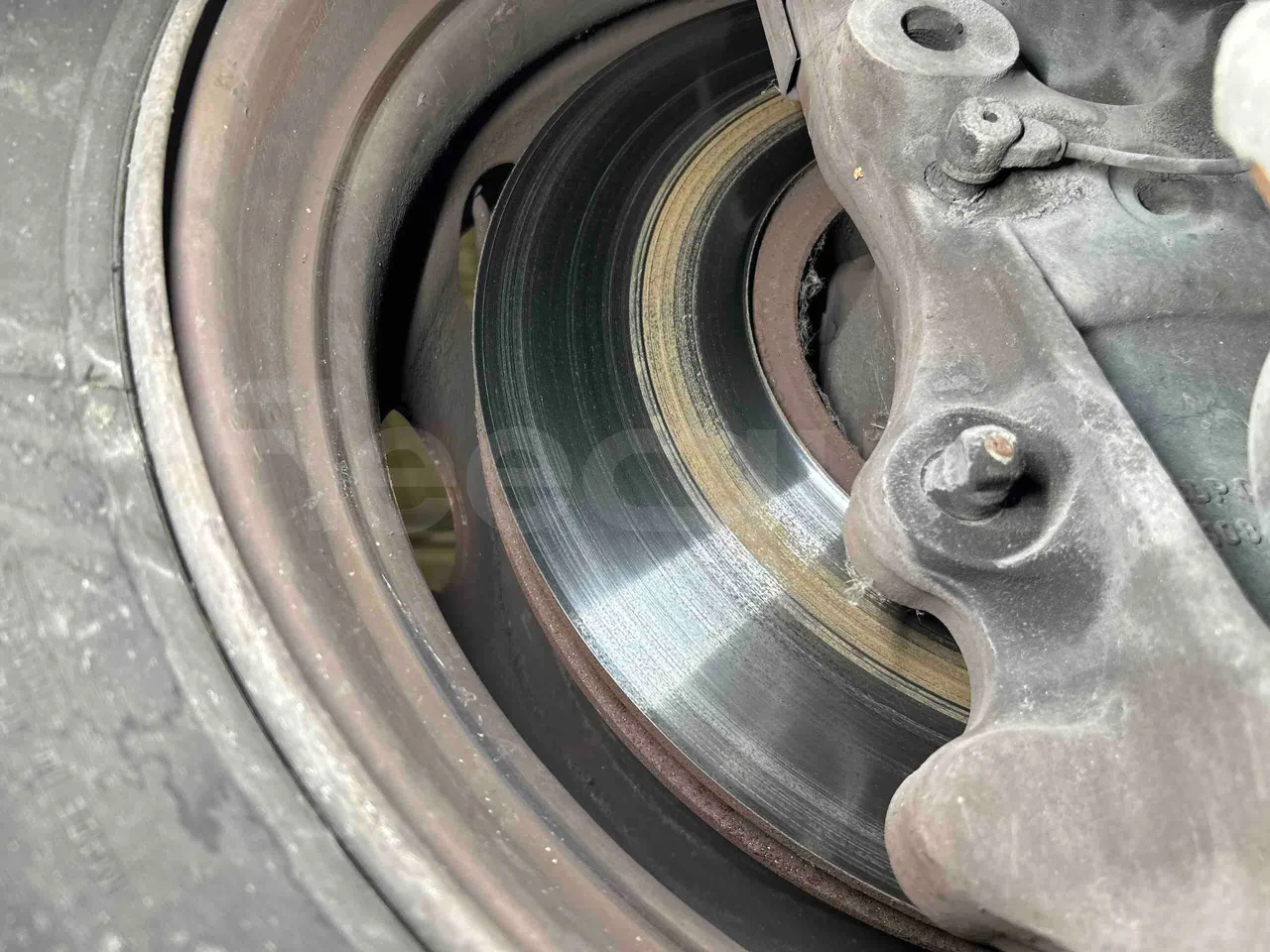 Heuliez GX127 GX127  - Euro5 - 160kW - 9.420mt - front discs left