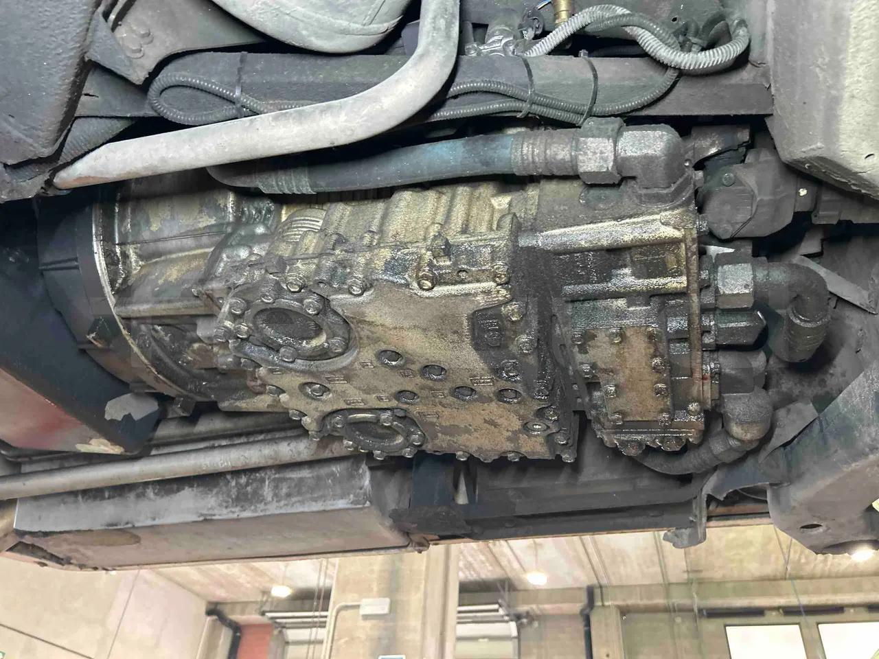Heuliez GX127 GX127  - Euro5 - 160kW - 9.420mt - gearbox photo
