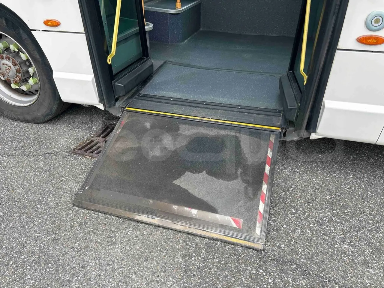 Heuliez GX127 GX127  - Euro5 - 160kW - 9.420mt - platform open photo