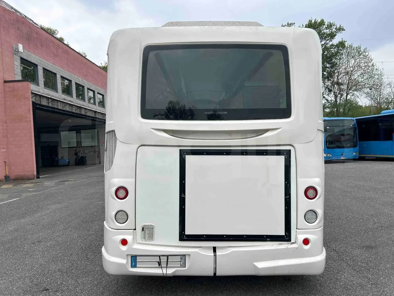 Heuliez GX127 GX127  - Euro5 - 160kW - 9.420mt - rear hatch closed