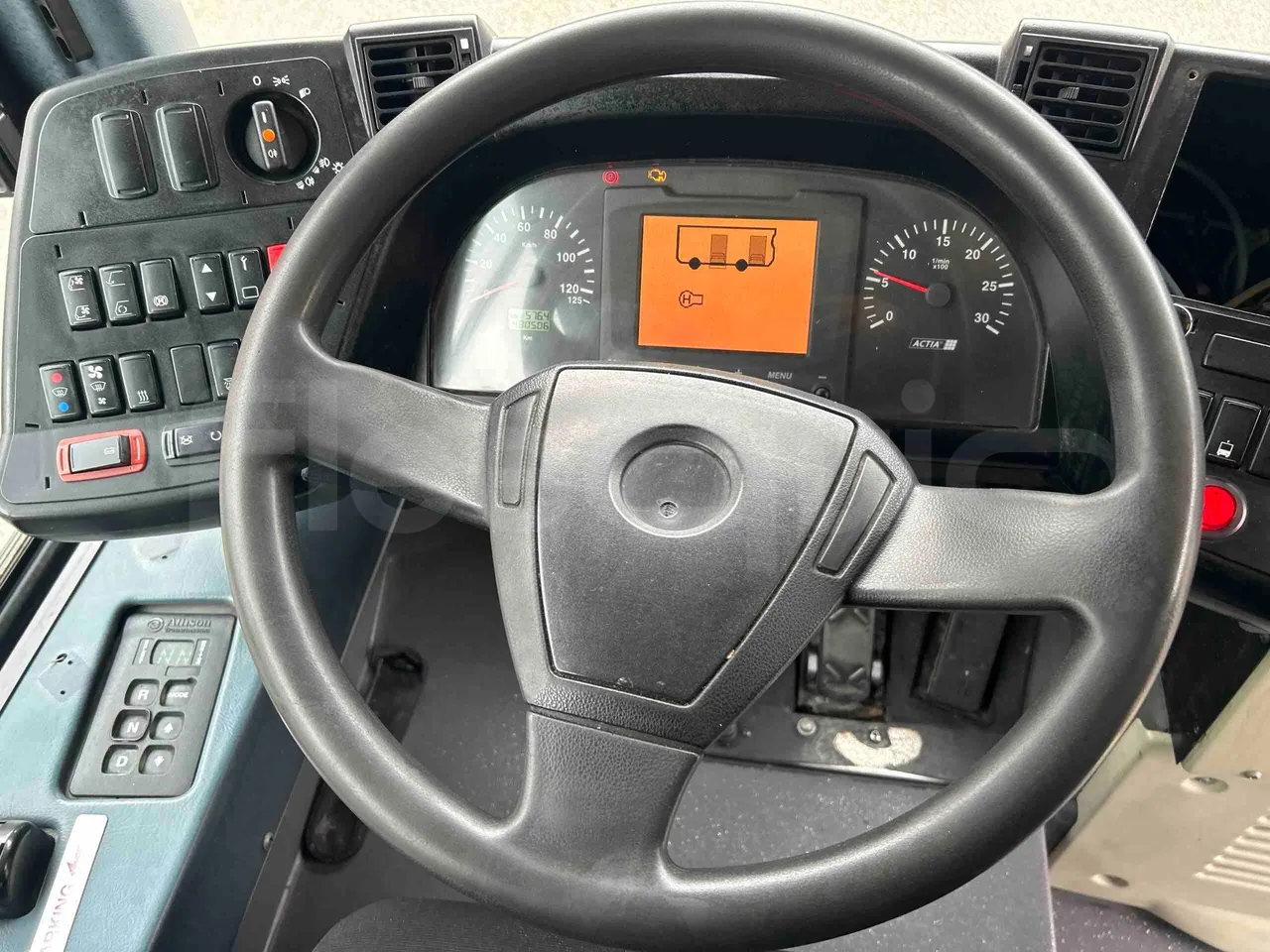 Heuliez GX127 GX127  - Euro5 - 160kW - 9.420mt - steering wheel photo