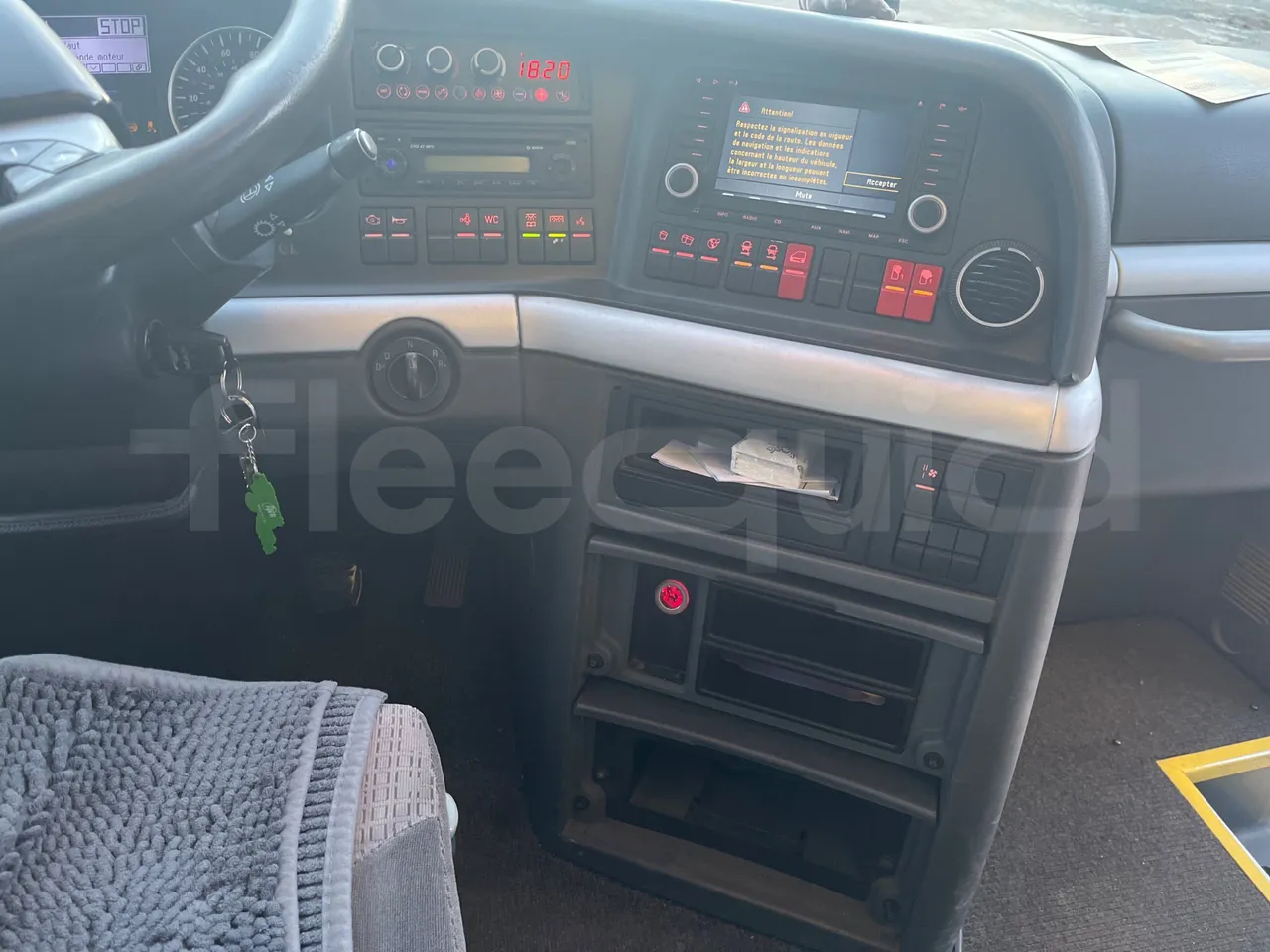 Man Lion's Coach B.2007 - EUR5 - 294kW - 12.000m - radio accessories photo