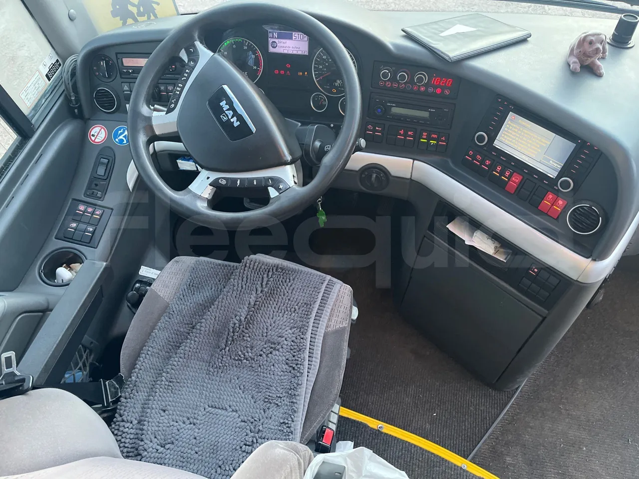 Man Lion's Coach B.2007 - EUR5 - 294kW - 12.000m - buttons panels on